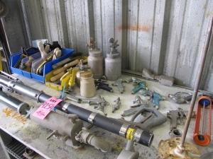 LOT MISC PAINTING ACCESSORIES (G-44) LOADING & HANDLING FEE $10-4254