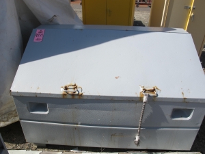 KNAACK HEAVY DUTY INDUSTRIAL JOB BOX (G-40 OUTSIDE) LOADING & HANDLING FEE $50-4271