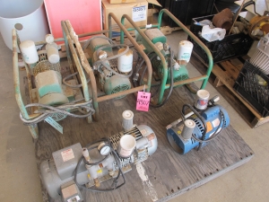 LOT (5) PORTABLE PAINT PUMPS (G-40 OUTSIDE) LOADING & HANDLING FEE $25-4307