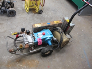 CONCO MODEL 200-B 10HP HEAVY DUTY INDUSTRIAL PUMPING SYSTEM, RATE OF FLOW 136 L/MIN, PRESSURE 24 BAR MAX, SPEED OF ROTATION 1450 RPM (G-30) LOADING & HANDLING FEE $25-4327