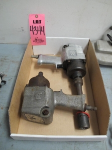 LOT (2) INGERSOLL-RAND PNEUMATIC IMPACT GUNS (G-30) LOADING & HANDLING FEE $10-4344