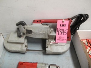 MILWAUKEE HEAVY DUTY INDUSTRIAL ELECTRIC BANDSAW (G-30) LOADING & HANDLING FEE $10-4345