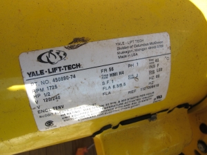 LOT (3) YALE 120/240 VOLT 1/2-TON ELECTRIC CHAIN HOISTS W/ PENDANT CONTROL (G-30) LOADING & HANDLING FEE $25-4393