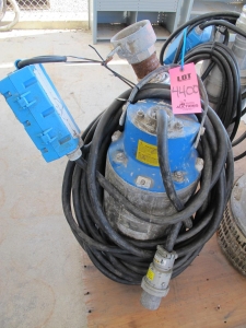 FLYGT 4" HEAVY DUTY ELECTRIC SUMP PUMP (G-30) LOADING & HANDLING FEE $25-4400