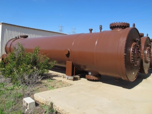 2009 THERMAL ENGINEERING INTERNATIONAL TURBINE PLANT COOLING WATER HEAT EXCHANGER, DIMENSIONS: 79" O.D., OVERALL LENGTH: 494", SHELL WEIGHT: 64,215 LBS, TUBE TYPE: TITANIUM SB338 GRADE 2, TUBESHEET-STATIONARY SA-516-70 W/ TITANIUM CLAD, IMPINGEMENT PROTECTION S/S, S/N T1073501 (FOR COMPLETE DETAILS, SEE SPEC SHEET OR CALL) (G-22) LOADING & HANDLING FEE $15,000-4405